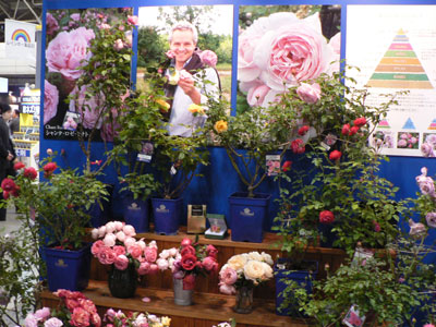 花ごころは「花ちゃん培養土」や同肥料に加え、取り扱い4年目となるデルバール社（フランス）のバラを紹介