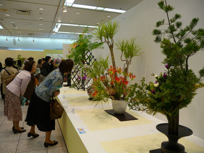 名古屋で日本いけばな芸術中部展