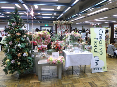 東京堂大阪展示会でクリスマス向けの展示